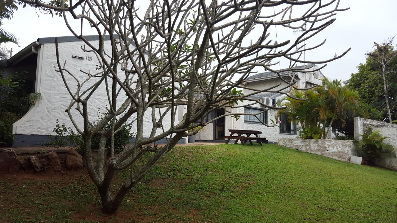 Umhlanga Rocks Old N New Bed & Breakfast מראה חיצוני תמונה