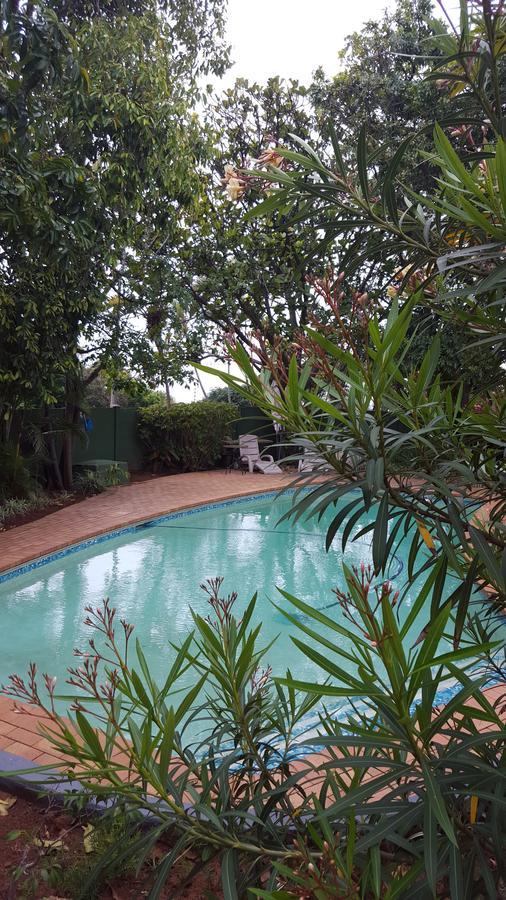 Umhlanga Rocks Old N New Bed & Breakfast מראה חיצוני תמונה