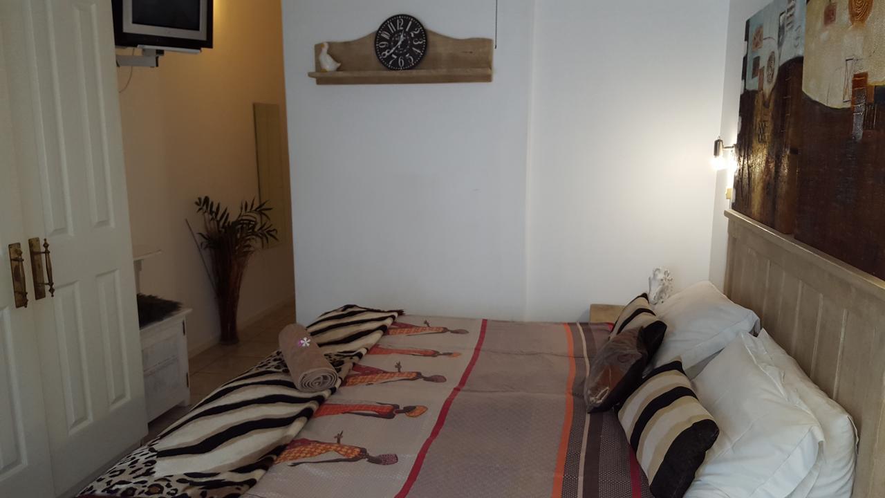 Umhlanga Rocks Old N New Bed & Breakfast מראה חיצוני תמונה
