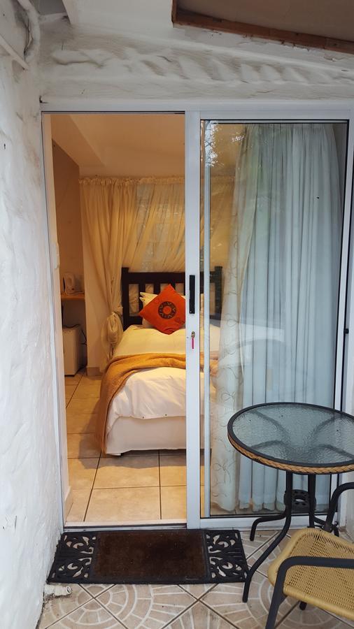 Umhlanga Rocks Old N New Bed & Breakfast מראה חיצוני תמונה